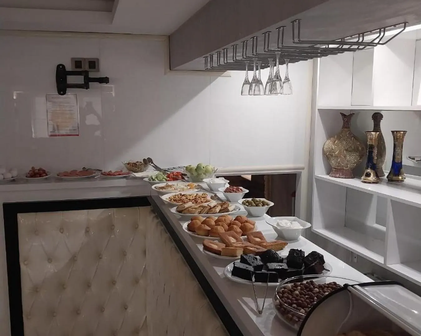 Maestro Boutique Bed & Breakfast Baku 0*,  Azerbaijan